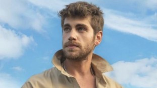 Ayşe Tatile Çıktı Filminin Başrolü Emre Bey Oldu!