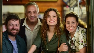 Benim Tatlı Yalanım Saniye (Aslı İnandık) kimdir?