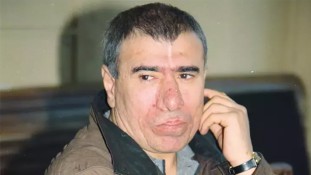İlyas Salman'ın Yeni Görünümü Çok Konuşuldu! Türk Sinemasının Efsanesi Kimdir? Şimdi Ne Yapıyor?