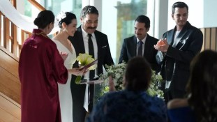Kıskanmak Dizisinde Senaryo Ekibi Değişiyor!