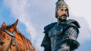 Selahaddin Eyyubi dizisinin Melike Hatun'u Ekin Türkmen kimdir?