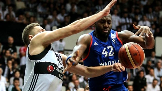Beşiktaş-Anadolu Efes basketbol maçı canlı izle!