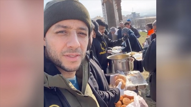 Dünyaca ünlü sanatçı Maher Zain Kahramanmaraş’ta depremzedelere yemek dağıttı