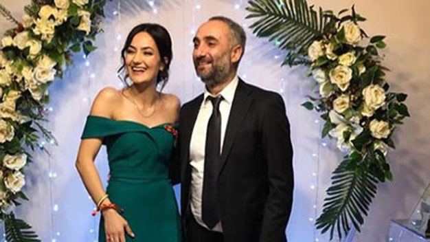 Gazeteci İsmail Saymaz, Şeyda Sayar'la nişanlandı