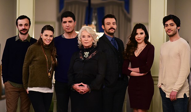İstanbullu Gelin bu akşam Star TV' Süreyya hamile mi?