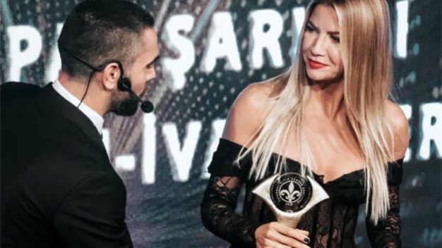 Yılın En İyi Çıkış Yapan Şarkısı ödülü Ivana Sert'e veridi! Sosyal medya yıkıldı!